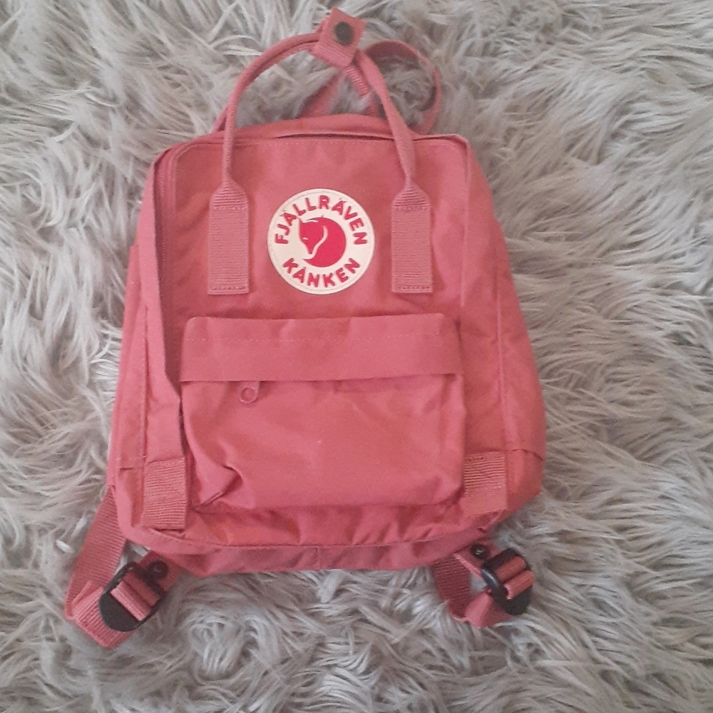 Fjallraven kanken mini backpack